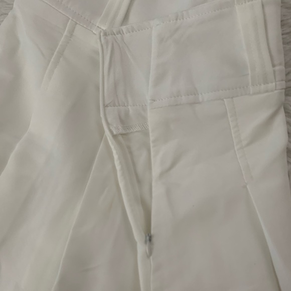 White tennis skirt - Picture 2 of 2